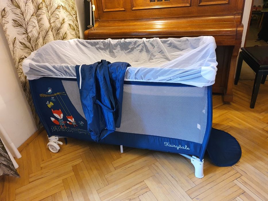 Детска кошарка на две нива с матрак kikka boo