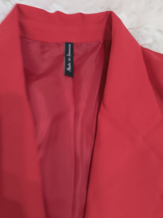 Sacou nou perfect pt primăvară