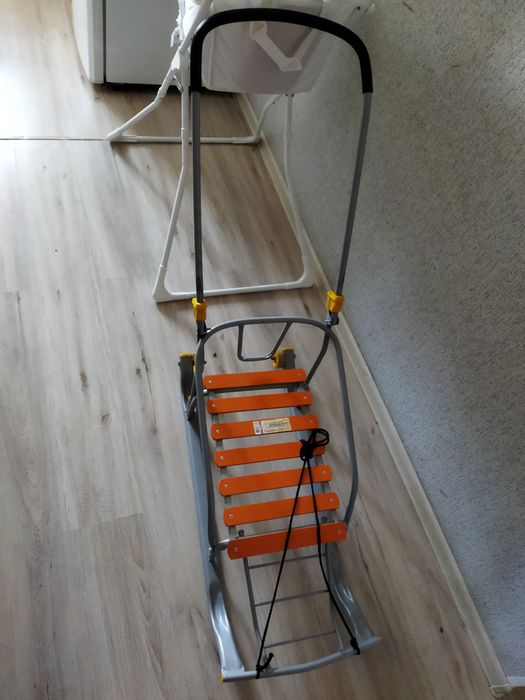 Продаю санки в хорошего качества