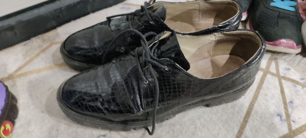 Осенние туфли 40 размер.