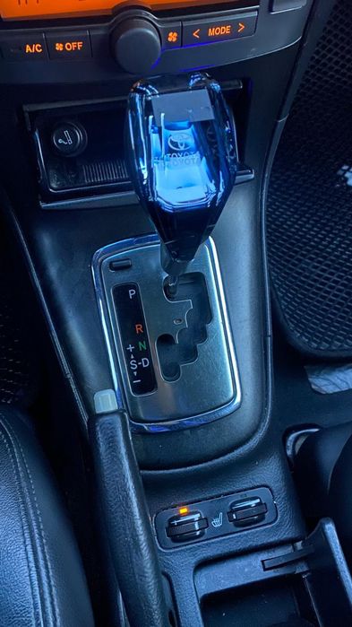 тайота avensis 2007