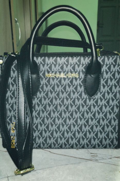 Сумка Michael Kors в отличном состоянии