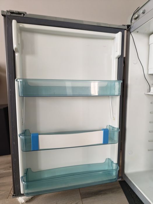 Frigider Thetford N112 – 3 surse de alimentare 
 Ideal pentru rulotă, camper sau autorulotă