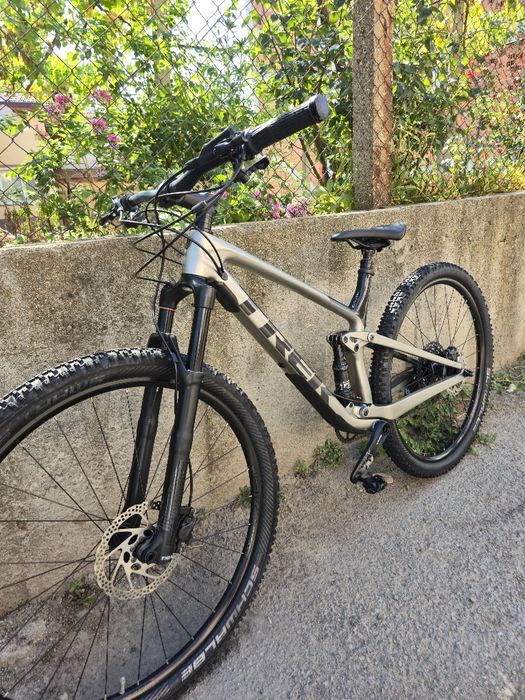 Trek Top fuel 9.7 Карбонов 29цола М/L  Twin Lock suspension Fox/ Rockshox 1x12 Sram NX Проходни оси