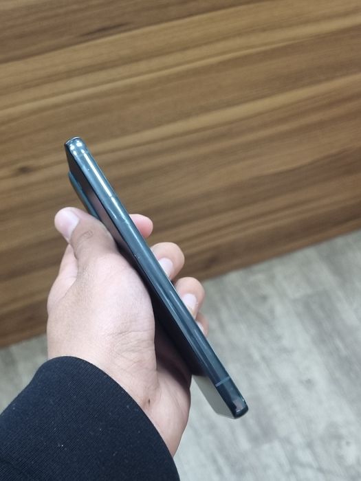 Samsung galaxy s22 5G 8/256gb holati xarxil