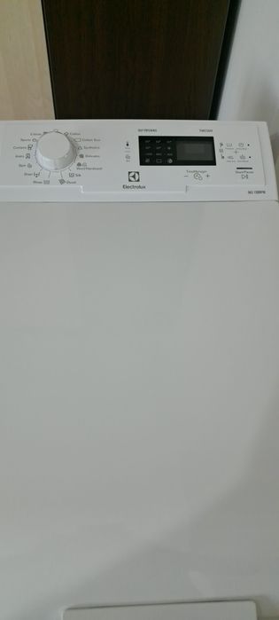 Mașina de spălat Electrolux cu încărcare verticală