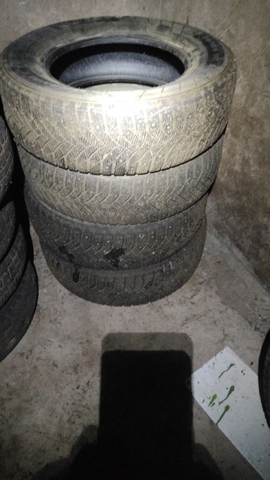 Продам шины зимние