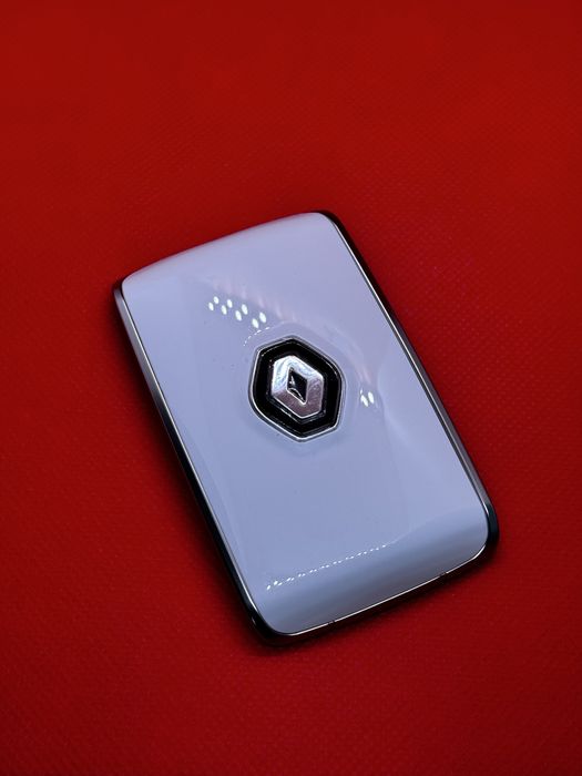 Copiere și programare cartele Renault 4 butoane – rapid, sigur