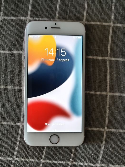 Продаю iPhone (айфон) 6s