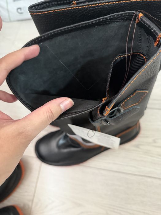 Продам новые рабочие сапоги