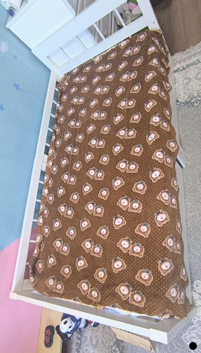 Кровать детская с матрасом.