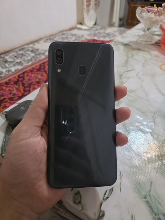 Samsung galaxy A30