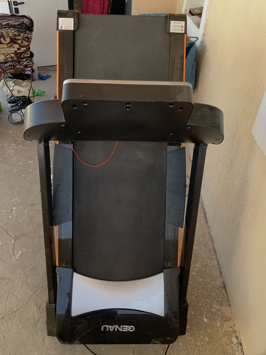 Беговая дорожка прадаю Genou