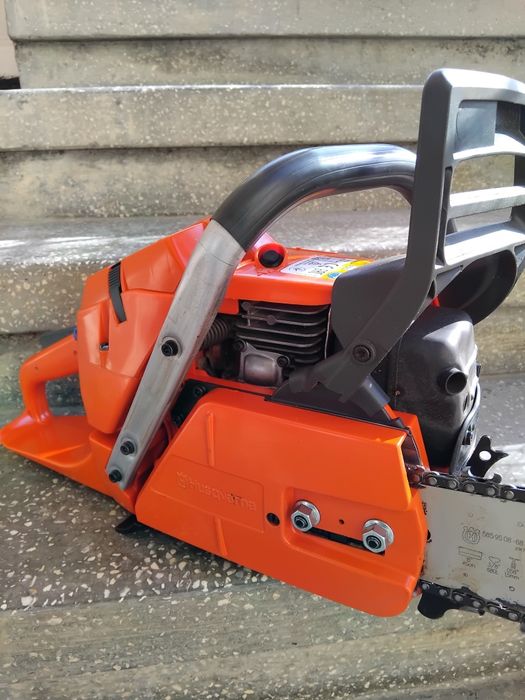 Vând drujba husqvarna!