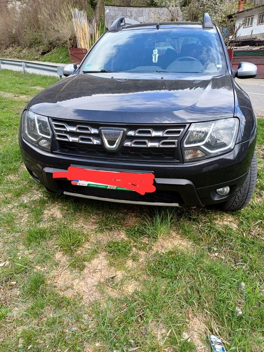 Vând Dacia Duster