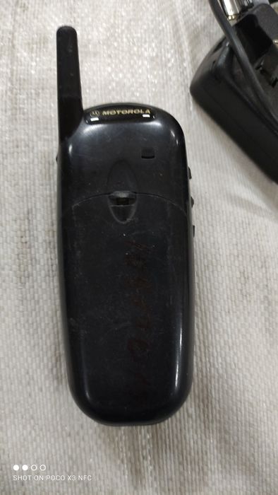 Продам сотовый телефон моторолла