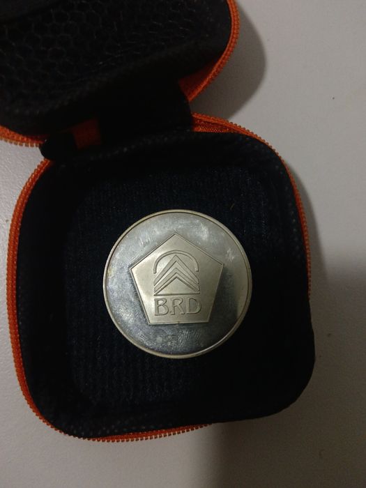 19 monede de argint. 1400 lei