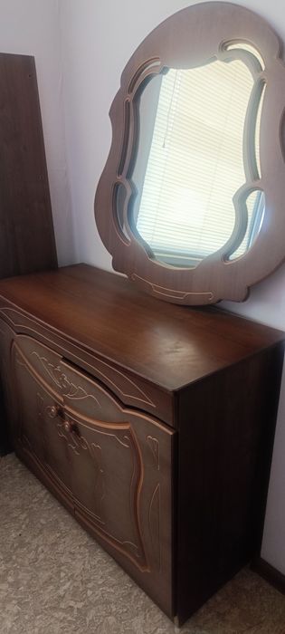 Спальный гарнитур б/у