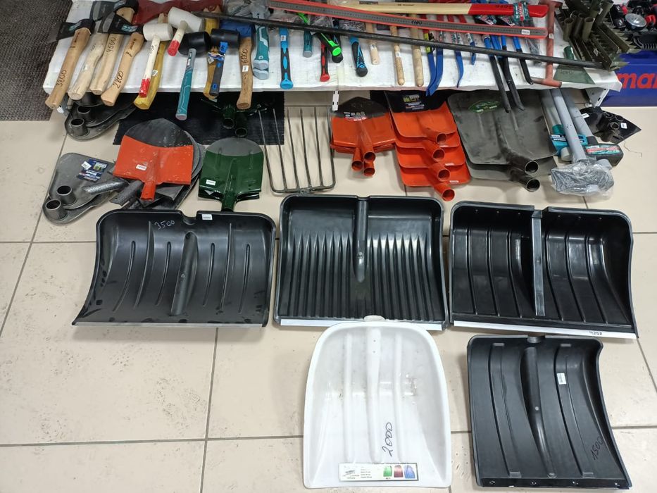 Лопаты толкачи грабли