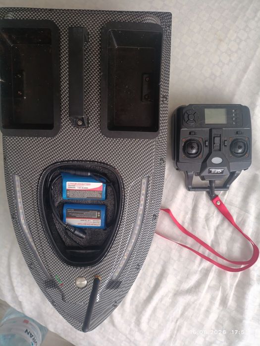 прикормочный кораблик Flytec v900 gps