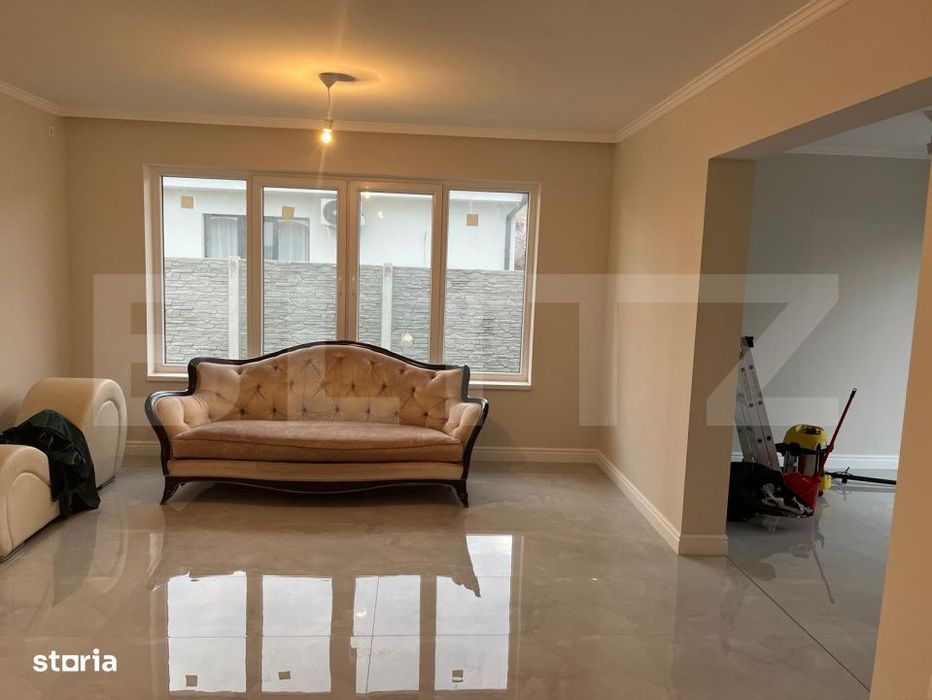 Casa individuala Oradea, zona linistita, cu gard imprejmuire din placi