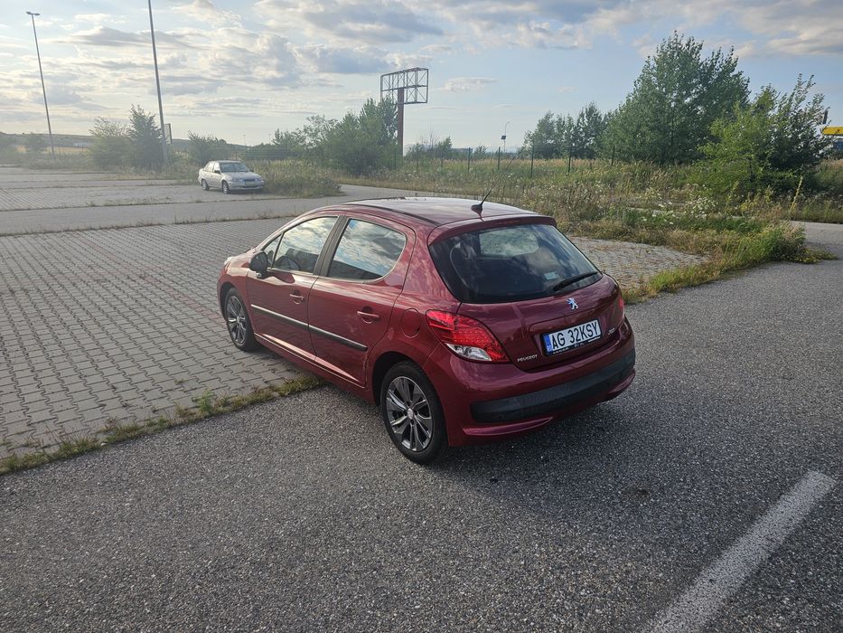 Peugeot 207 2010 99400 km