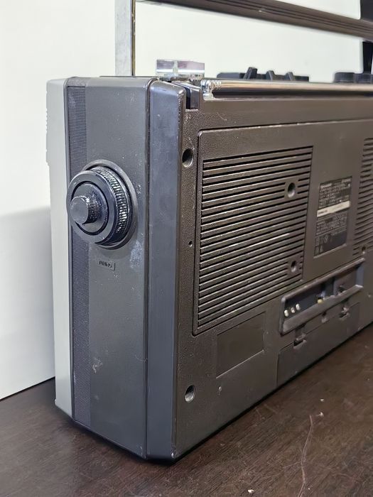 Радиокасетофон Sharp Gf-6060
