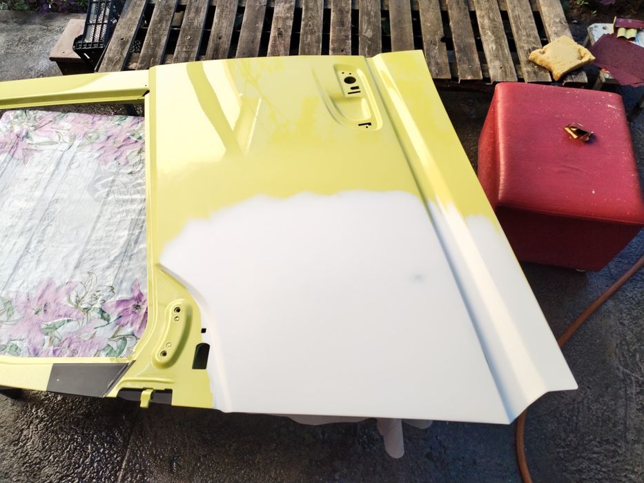 Прадаю дверь левую.