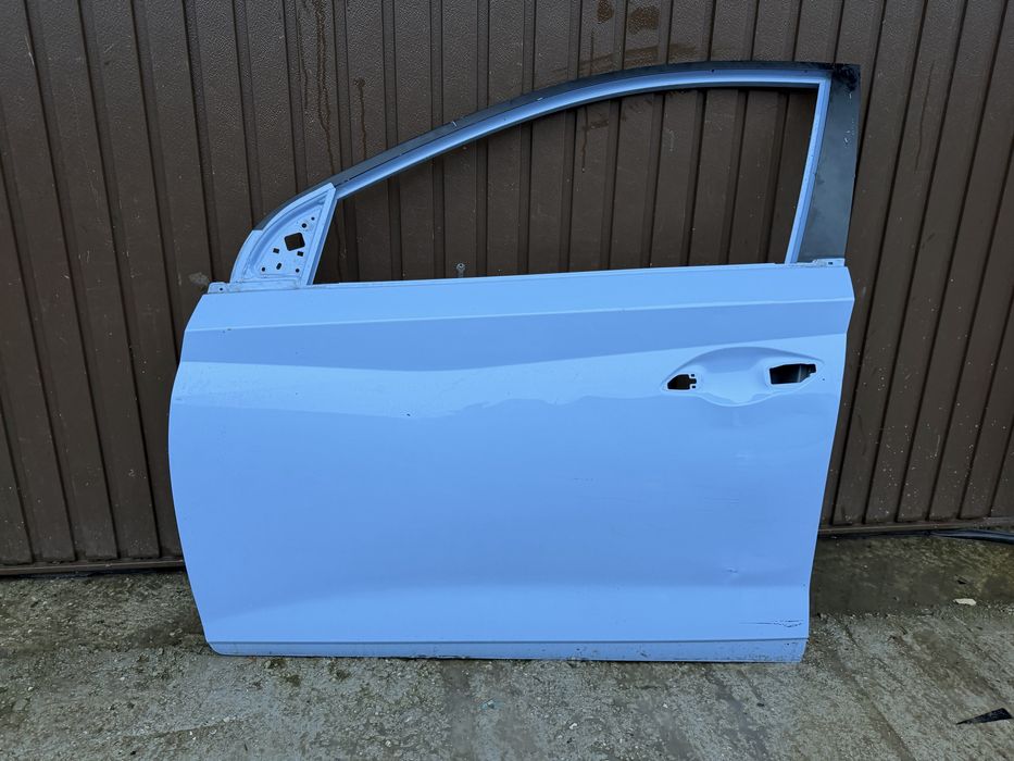 Usa stanga fata hyundai bayon