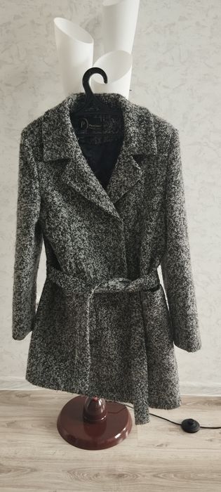 Продам красивое пальто