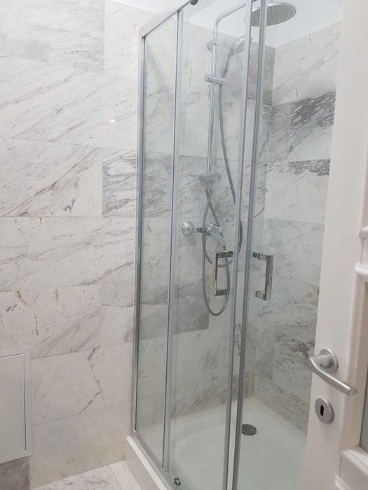Închiriez apartament la Royal Town