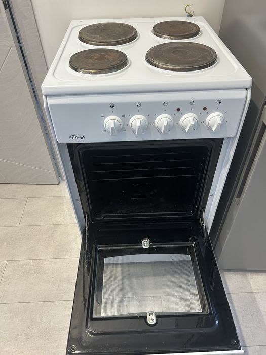 Продам элетор плиту в отличном состоянии.