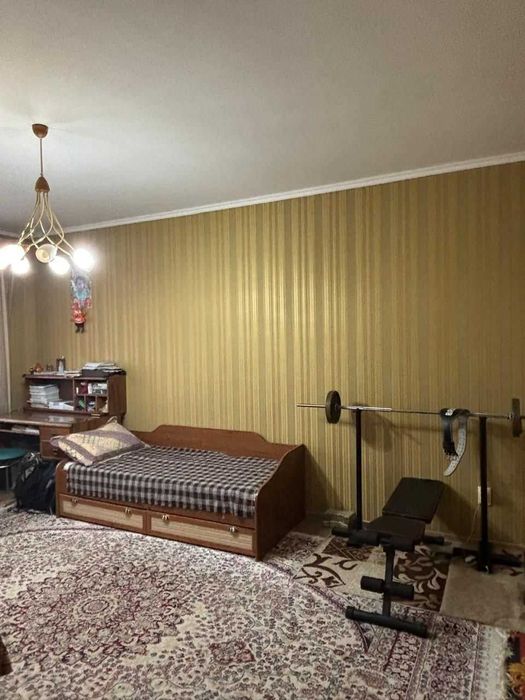 продам 3 комнатную квартиру