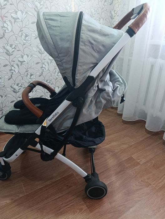 Продам детскую коляску б/у