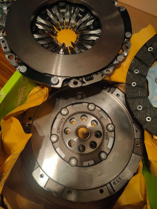 Ambreiaj cu volanta masa Peugeot Citroen motor 2.0 cod 837119