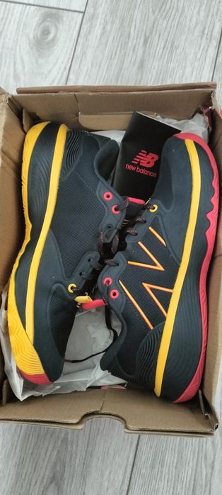 New Balance кроссовки