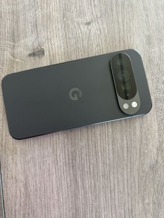 Vand Google Pixel 10 Pro XL,stare foarte buna