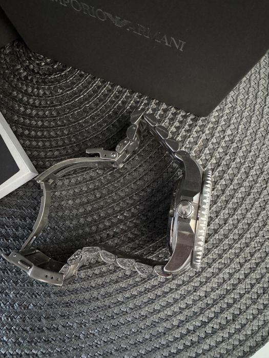 Часовник Emporio Armani SEA EXPLORER AR60080