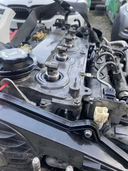 Motor, injectoare, pompă motorină, turbină , Cutie viteze Mazda 6 2.0