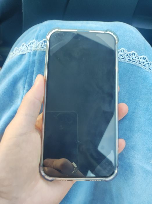 iPhone 13 с гарантией