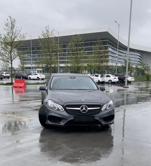 Mersedec benz 212