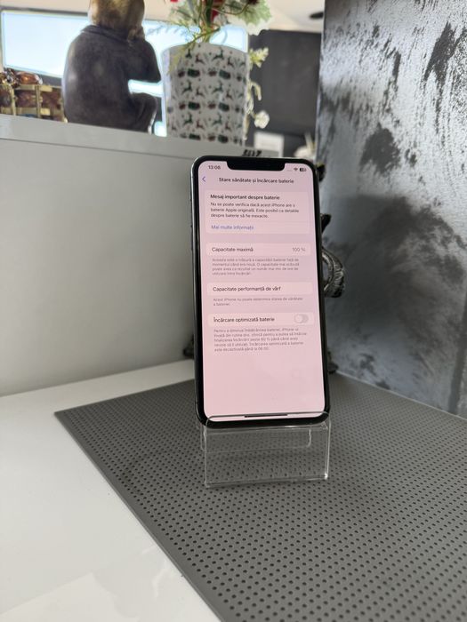 Vand iphone 11 pro max de 64 gb