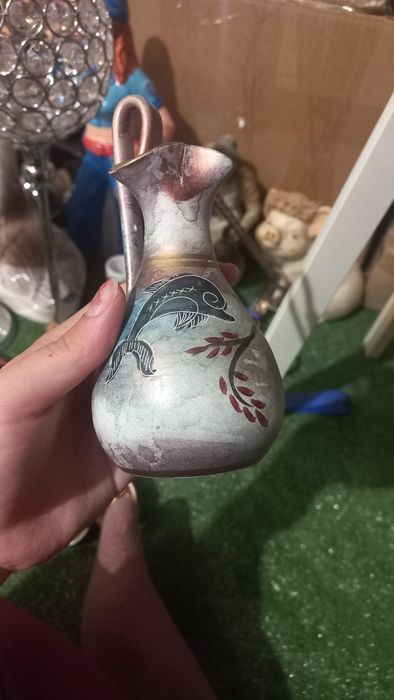 Малки съдчета ръчно рисувани