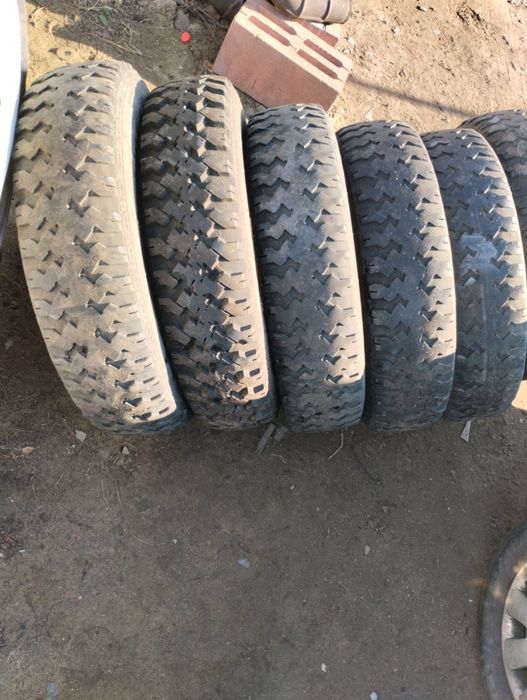 Продам резину на Газель грязевая.