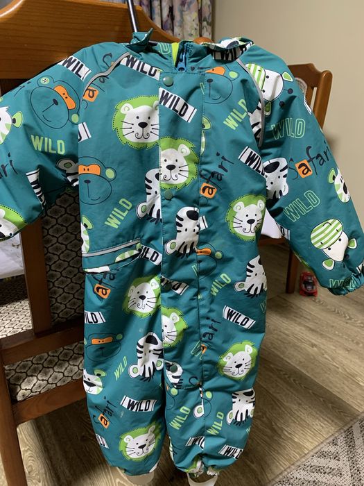 Продам детский комбинезон