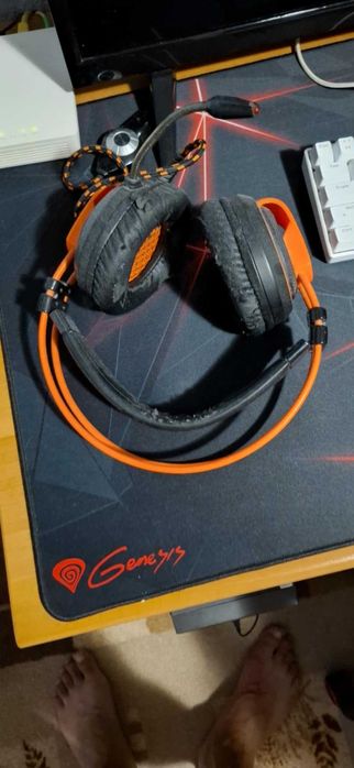 Компютър с периферия комплект