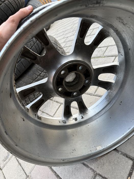 Продам литые алюминивые диски, многоспицевые