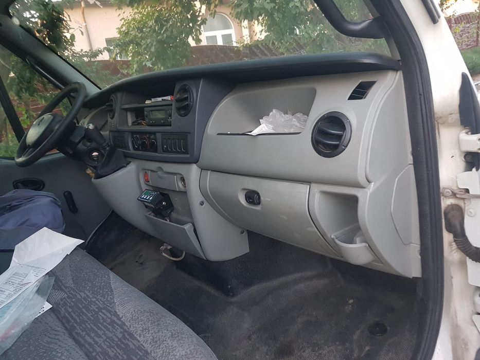 Dezmembrez Renault mascott 3000 cm 2008