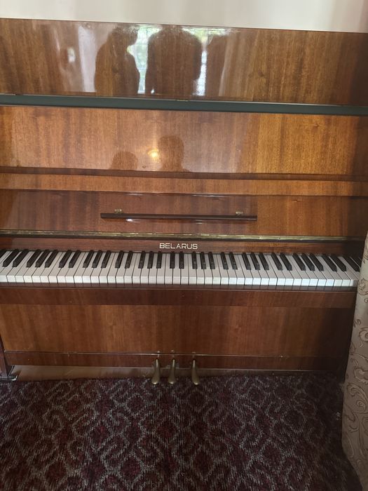 Pianino Belorus holadi ideal deyarli ishlatilmagan