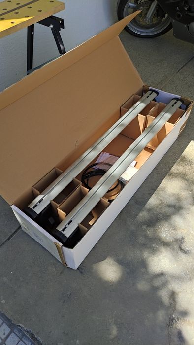 Audi A1 Оригинален багажник за покрив (напречни греди, релси, рейлинг)